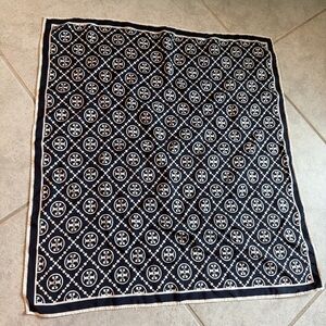 Tory Burch  Navy and White Patterned neckerchief
